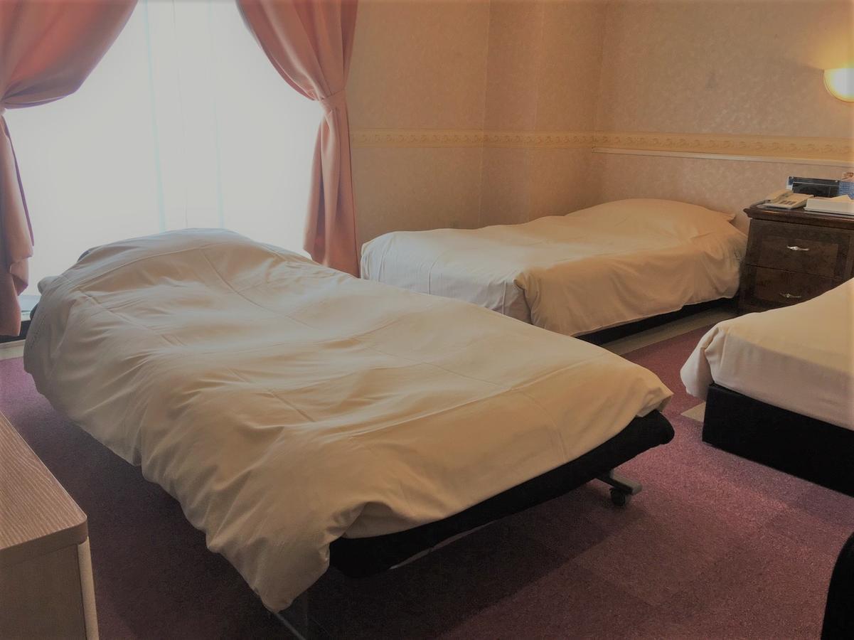 Business Hotel La Firenze โตเกียว ภายนอก รูปภาพ